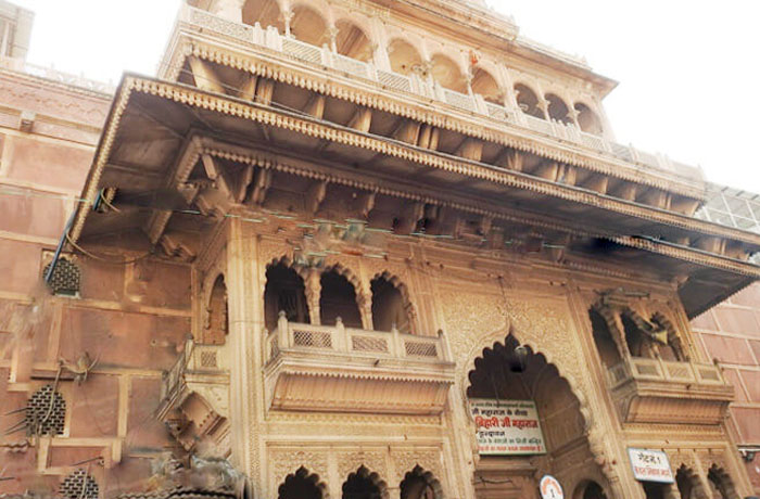 mathuravrindavantaxiservices