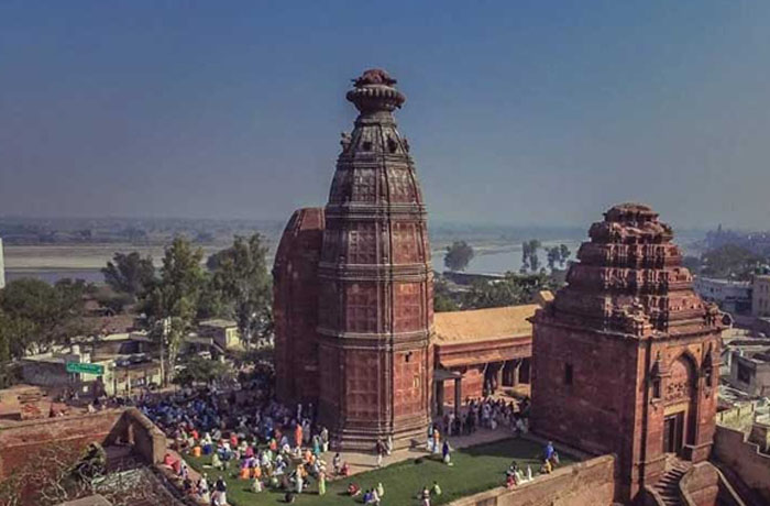 mathuravrindavantaxiservices