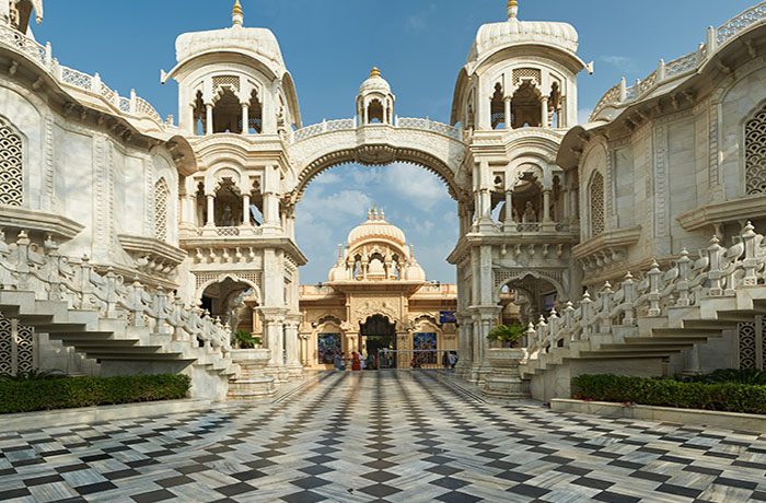 mathuravrindavantaxiservices